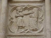 Lyon, Cathedrale St-Jean apres renovation, Portail, Plaque gravee, Homme et femme (1)
